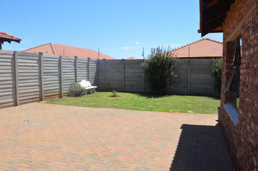 3 Bedroom Property for Sale in Flamwood North West